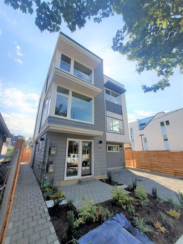 3416 Lafayette Ave S, Seattle, WA 98144