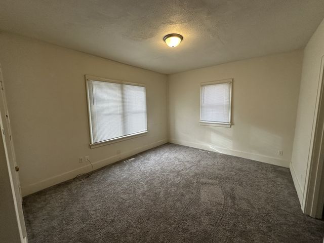 4 E  National St #1, Vermillion, SD 57069