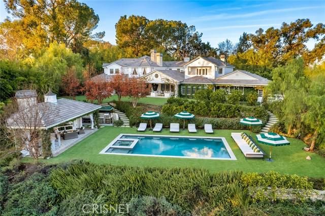 Inside r Jeffree Star's $20M Hidden Hills Mansion
