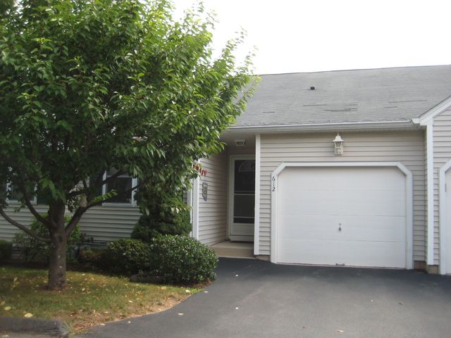 612 Overlook Path, Southington, CT 06489