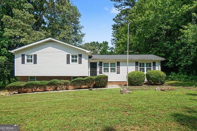 1272 Oakwoods Dr, Woodstock, GA 30188