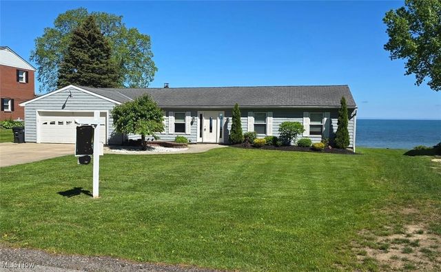 5861 Shore Dr, Madison, OH 44057