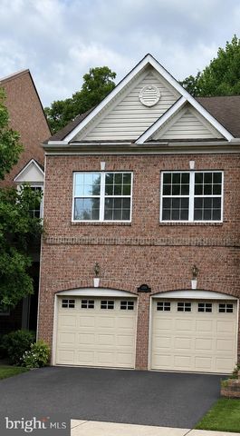 1267 Brookstone Dr, Garnet Valley, PA 19060