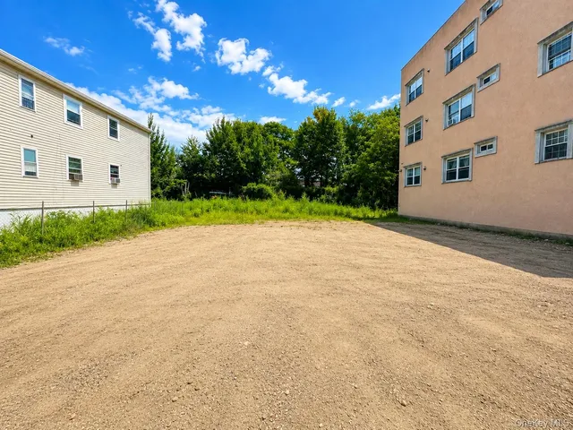 330 Beach 84, Arverne, NY 11692