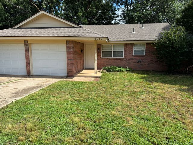 2017 Elmhurst Dr, Norman, OK 73071