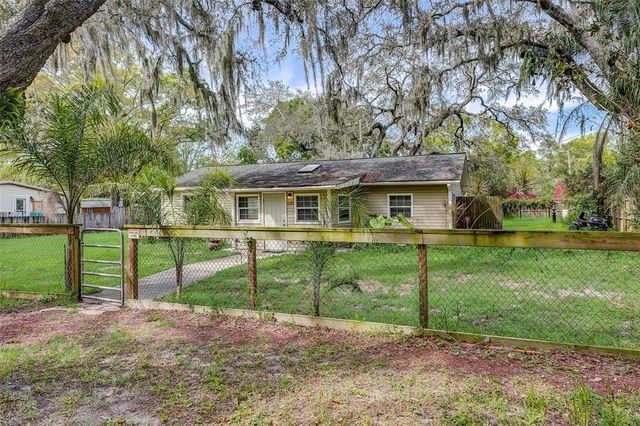 13201 Maple St, Odessa, FL 33556