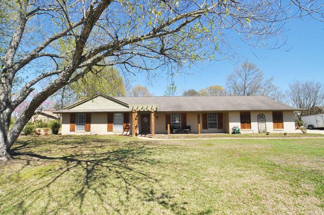 2555 Saint Andrews Dr, Belden, MS 38826