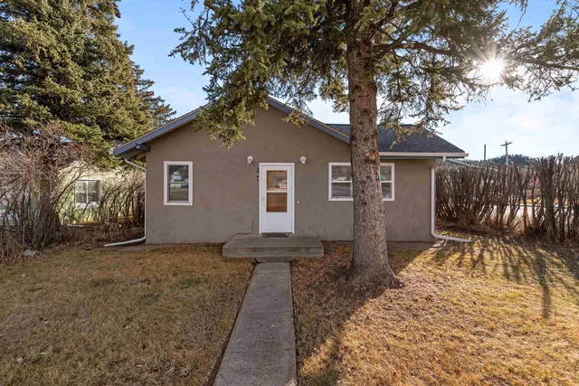 704 Crook St, Custer, SD 57730