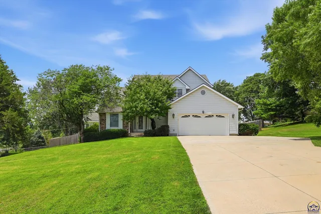 303 S  22nd St, Atchison, KS 66002