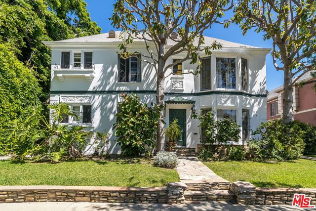 136 S  Peck Dr, Beverly Hills, CA 90212