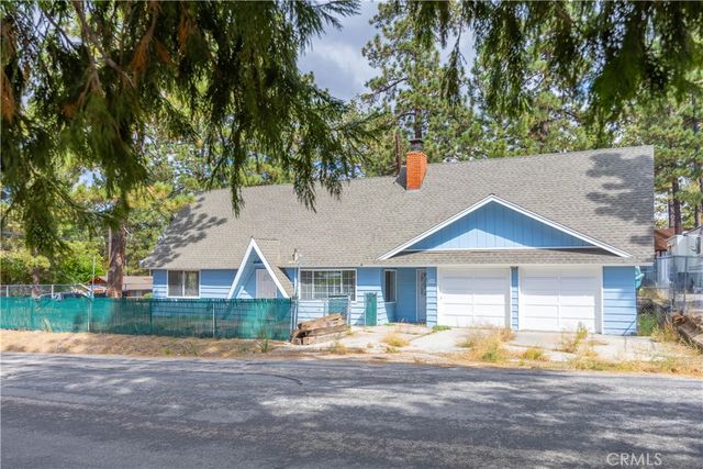 200 E  Country Club Blvd, Big Bear City, CA 92314