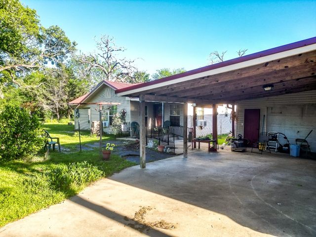 9153 County Road 2961, Athens, TX 75751