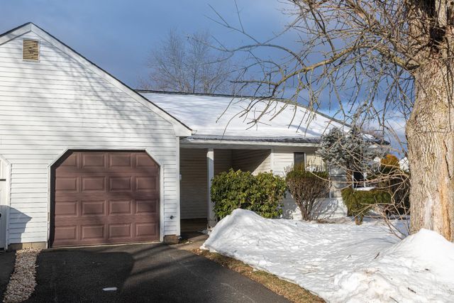 15 Hearthstone Dr, Edison, NJ 08820
