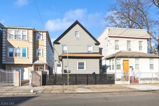 604 N 8Th St, Newark, NJ 07107