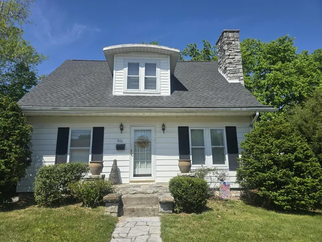 301 N  3rd St, Nicholasville, KY 40356