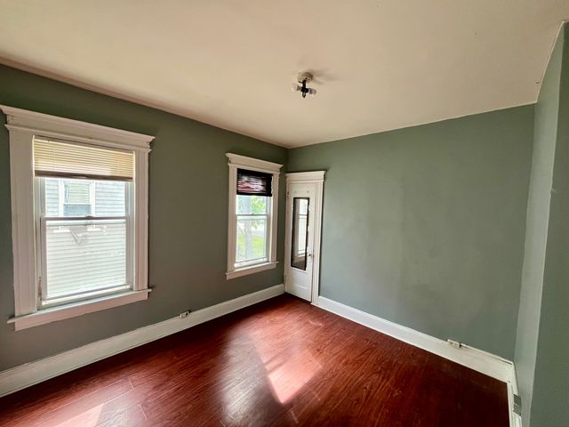 26 Park Ter #2, Bridgeport, CT 06604