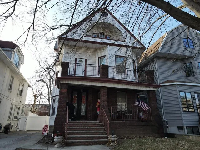 1026 E  2nd St, Brooklyn, NY 11230