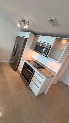 185 SW 7th St #2505, Miami, FL 33130