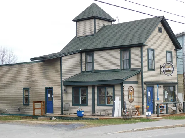 15 Moosehead Lake Road, Greenville, ME 04441