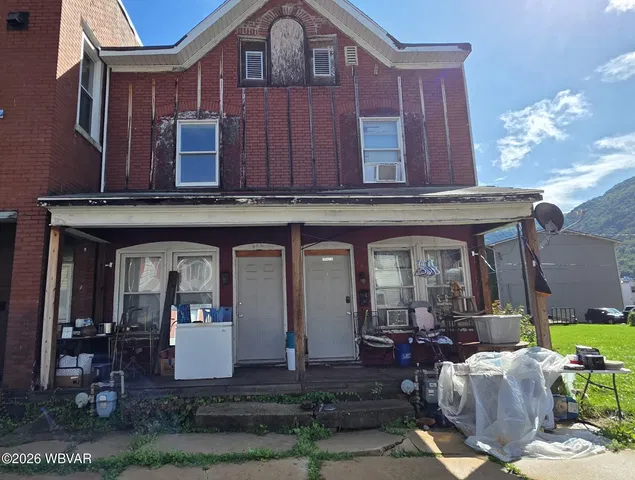 147 5th St, Renovo, PA 17764