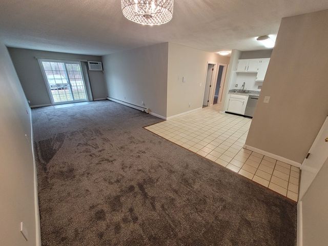 377 Huse Rd #3, Manchester, NH 03103