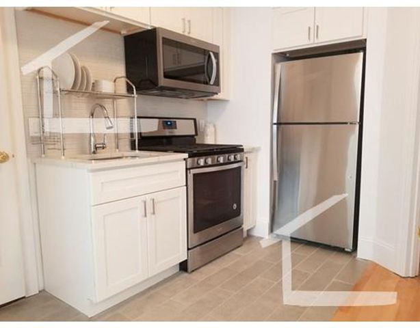 4 Gardner St #6, Allston, MA 02134