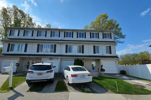 143 Carlyle Grn, Staten Island, NY 10312