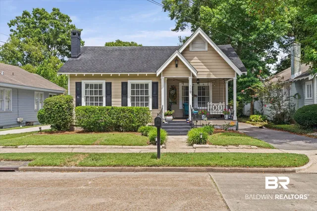 119 Glenwood St, Mobile, AL 36606
