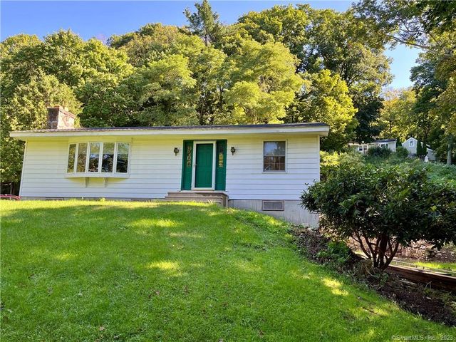 4 College Hill Rd   N, East Canaan, CT 06024