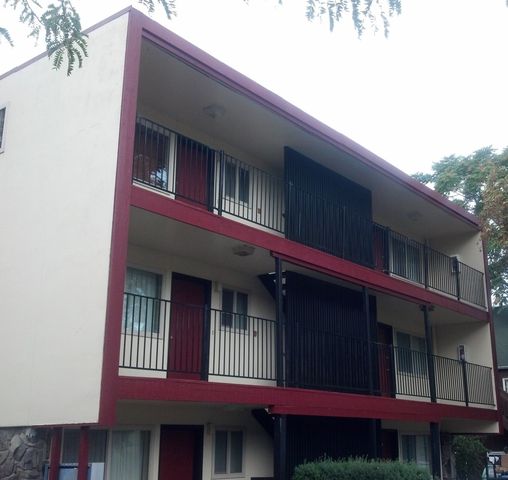 1840 Agate St #14, Eugene, OR 97403