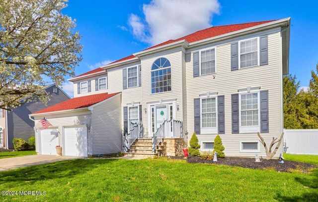 9 Paceview Drive, Howell, NJ 07731