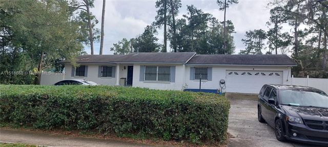 Address Not Disclosed, Gainesville, FL 32605