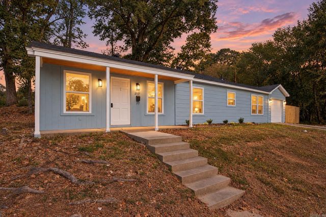 2521 Blackwood Rd, Little Rock, AR 72207