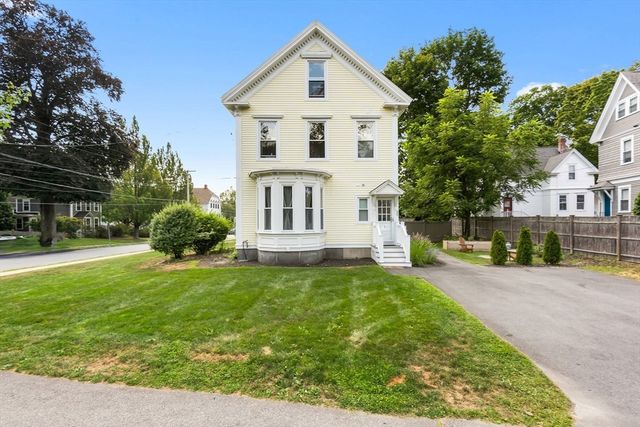 50-50A Whittier St #1, Andover, MA 01810
