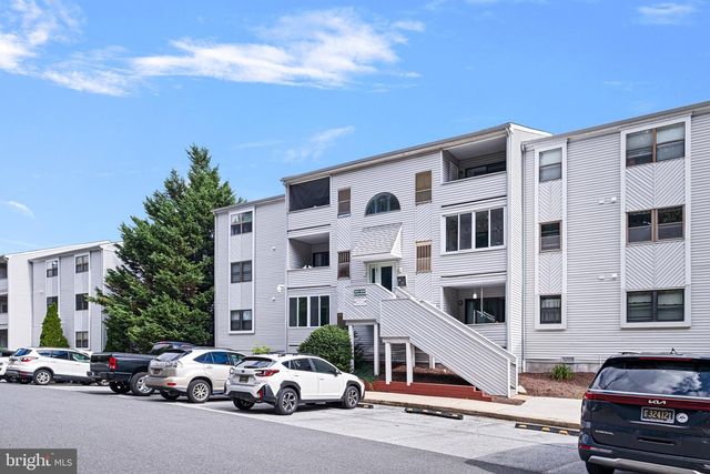 1001 Governor Cir #103, Wilmington, DE 19809
