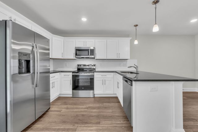 226 Limestone Point Dr #1, Clarksville, TN 37043
