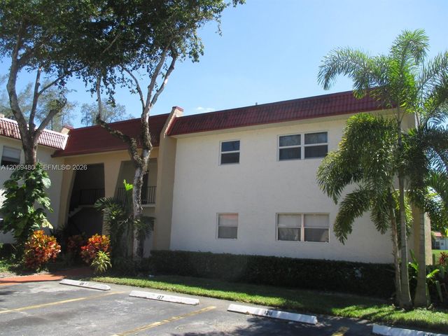 212 Lake Frances Dr #1, West Palm Beach, FL 33411