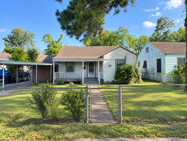 1948 Glasshouse St, Beaumont, TX 77703