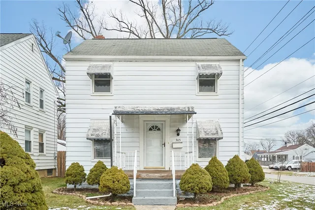 305 Hayes Ave, Cuyahoga Falls, OH 44221