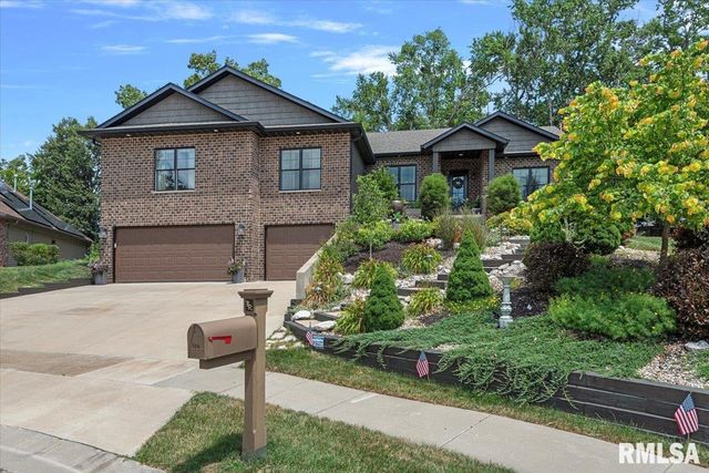 504 Poinsettia Pl, Springfield, IL 62711