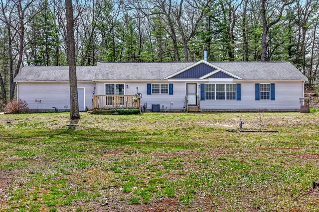6243 N  Wildrose Way, Twin Lake, MI 49457