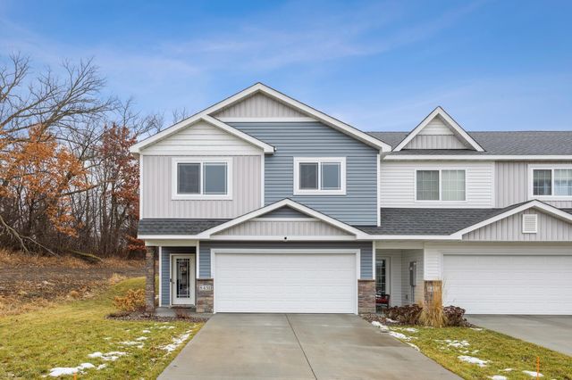 8451 Gateway Cir, Monticello, MN 55362