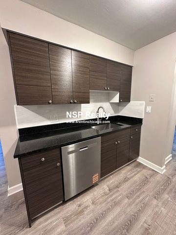 430 Stevens Dr #201, Addison, IL 60101
