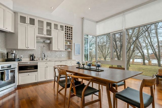975 Memorial Dr #210, Cambridge, MA 02138