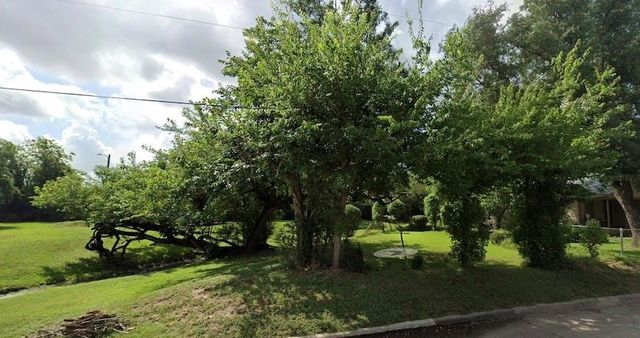 1608 Congo St, Bryan, TX 77803