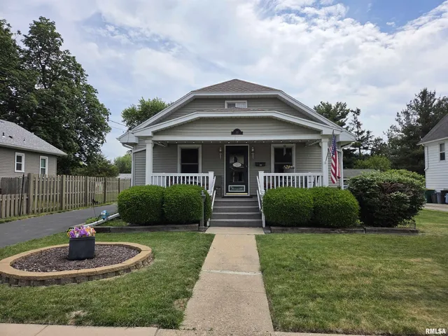 99 N  Arthur Ave, Galesburg, IL 61401
