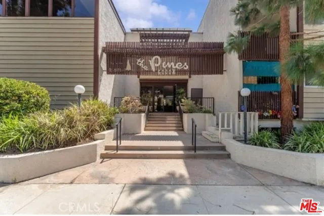 6000 Canterbury Dr #D309, Culver City, CA 90230