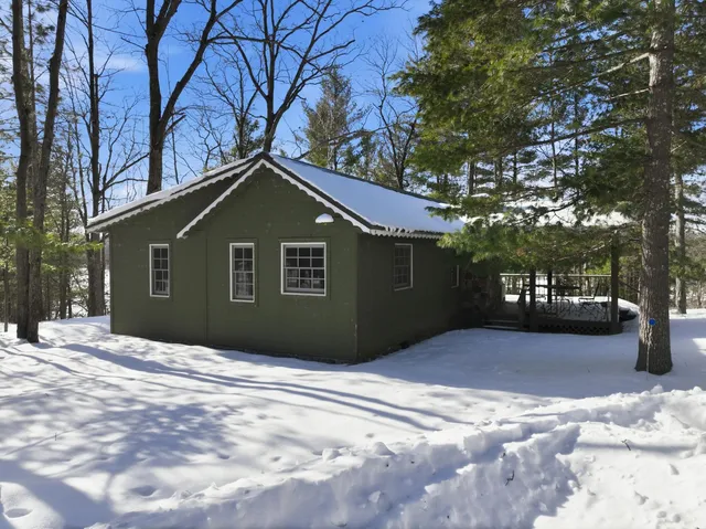 N8878 Lakeshore Dr, Hayward, WI 54843
