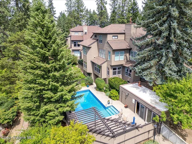 10569 N  Friar Dr #B, Hayden Lake, ID 83835