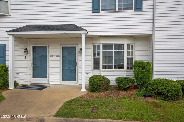 3955 Sterling Pointe Drive UNIT Ppp8, Winterville, NC 28590